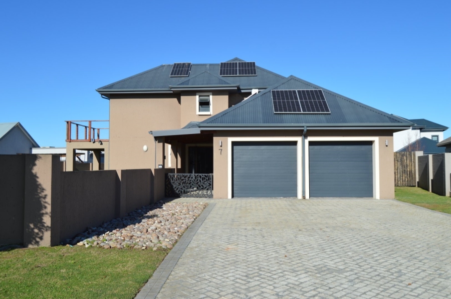 4 Bedroom Property for Sale in Blue Mountain Village Western Cape